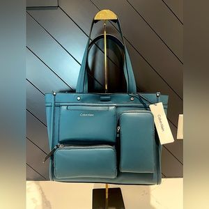 NWT Calvin Klein Tote RESERVIBLE